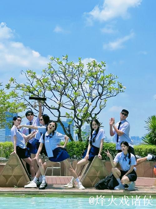 青青草碰撞青春活力盛宴